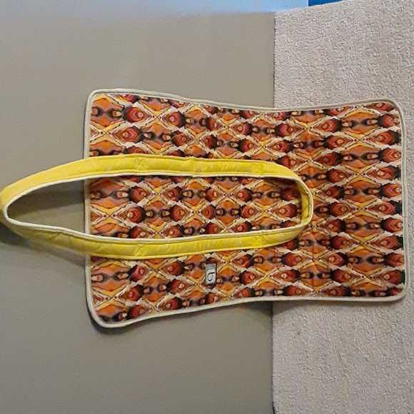 Cinda B - Picture 3 of 4